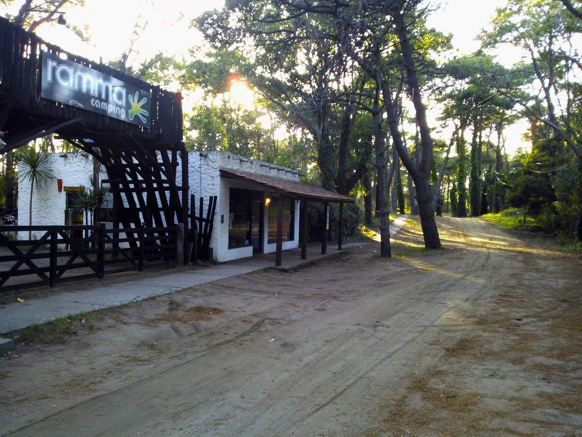 Ramma Camping Hostel Villa Gesell Exterior foto